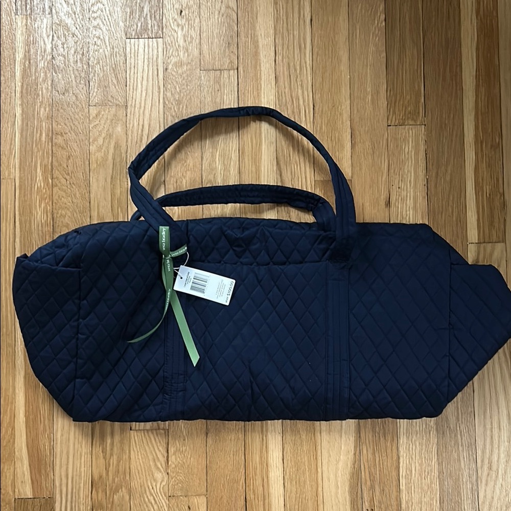 Vera Bradley Large original duffle NWT